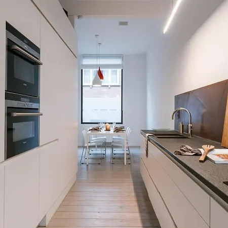 Holiday home Huswell - Charming Urban Retreat, 15 Minutes From Station